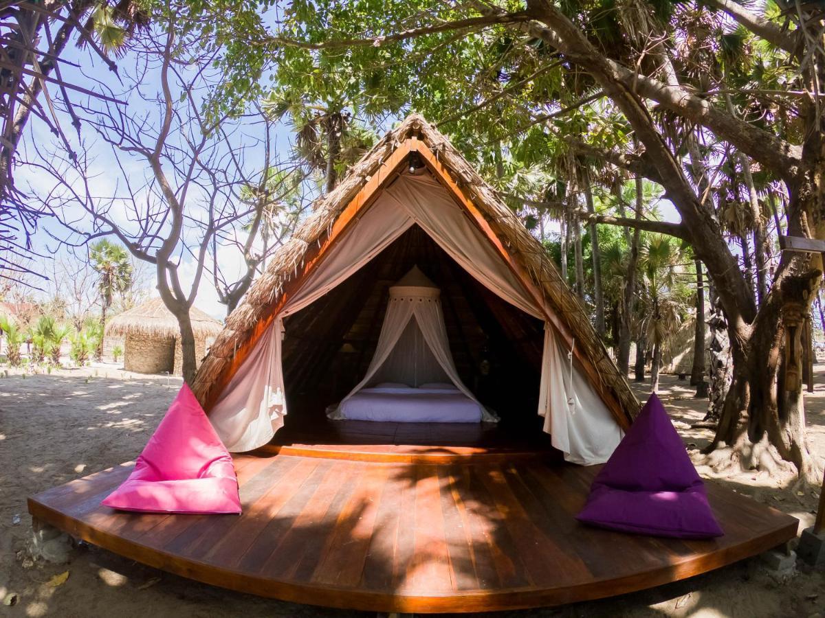 Costa Beach Resort & Club Waingapu Eksteriør bilde