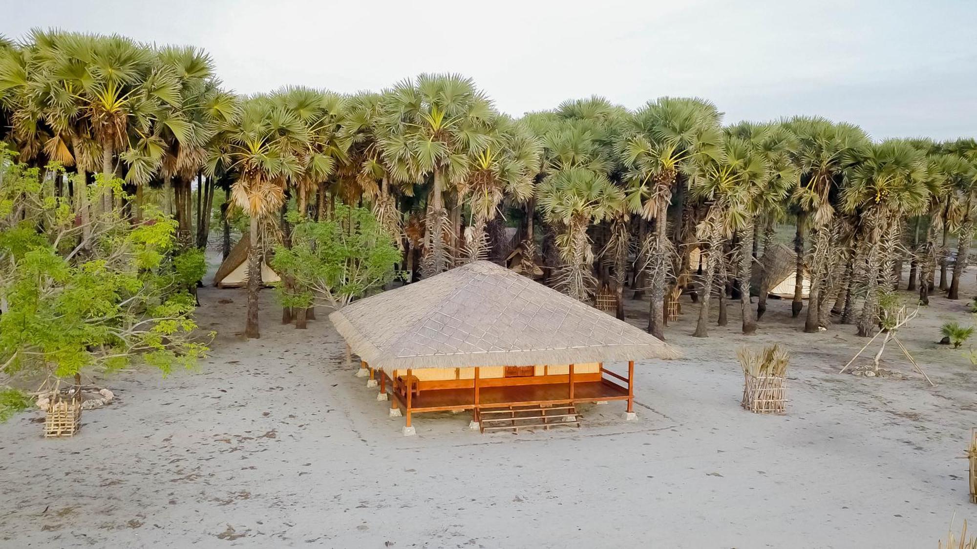 Costa Beach Resort & Club Waingapu Eksteriør bilde