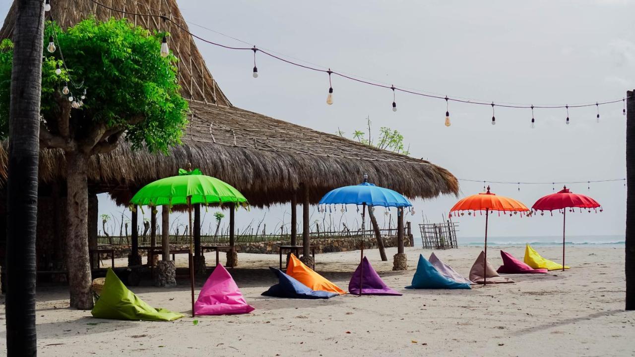 Costa Beach Resort & Club Waingapu Eksteriør bilde